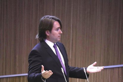 El dèficit centra les crítiques de l'oposició en el debat del pressupost