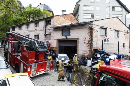 Explosió en un taller de planxisteria a la capital