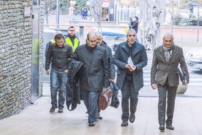 Pijuan amenaça un advocat defensor amb
una querella criminal