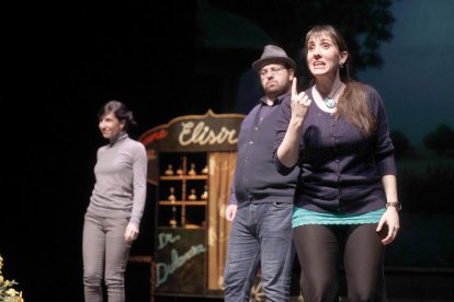 Assaig amb públic estudiantil de 'L'elisir d'amore'