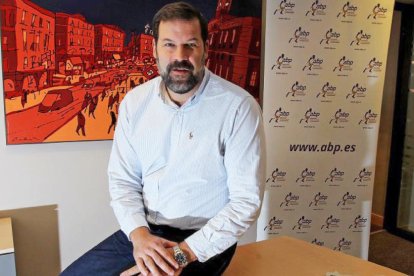 Nou èxode d'internacionals al MoraBanc