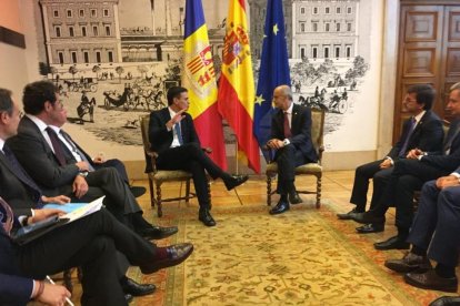 Toni Martí es reuneix amb Pedro Sánchez