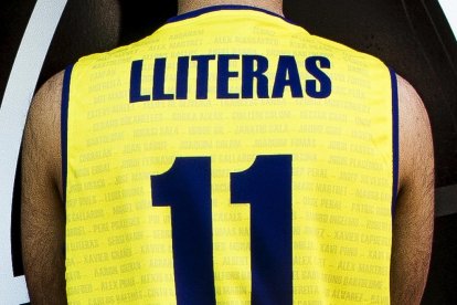 La selecció de bàsquet homenatja els internacionals