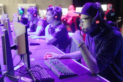 Entrenaments de fins a 18 hores al dia per al 'League of Legends'