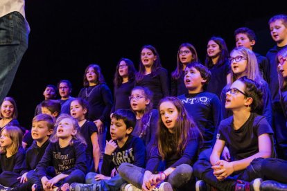 L'escola andorrana canta per la pau