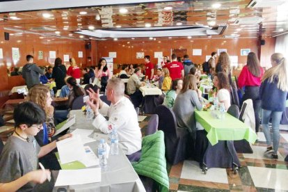 Encarant-se cap al futur