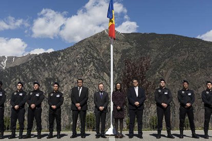 Set nous agents penitenciaris