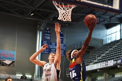 El MoraBanc guanya la Penya i jugarà la final de la Lliga Catalana