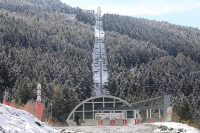 Sabotatge als cables de subjecció de tres remuntadors de Pal