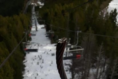 Sabotatge als cables de subjecció de tres remuntadors de Pal