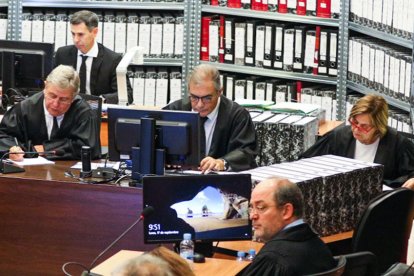 El judici del 'cas BPA' es torna a suspendre