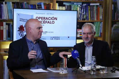 Juan Cal ofereix una “mirada irrespectuosa” sobre els narcos