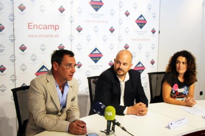 La corporació prepara una ruta per vuit orris