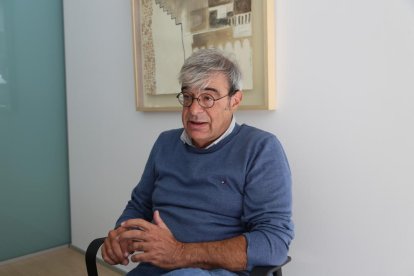 “Espot és qui fa més consens per al lideratge demòcrata”