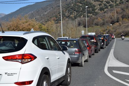 Durant el matí s'han arribat a registrar fins a 12 quilòmetres de retencions per accedir al Principat a la frontera hispanoandorrana