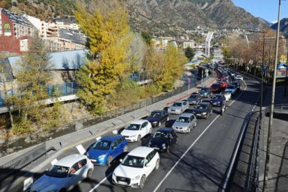 Mobilitat aposta per dos carrils a l'N-145