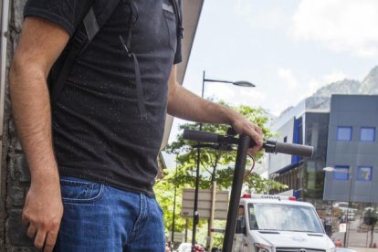 Els patinets elèctrics es prohibiran a les voreres