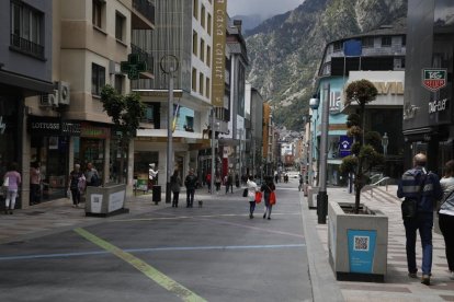 El sector de la roba és el més tocat per la crisi del comerç