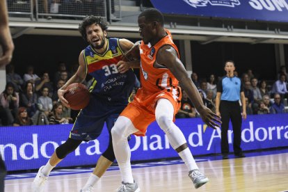 Festival anotador per retrobar-se amb la victòria