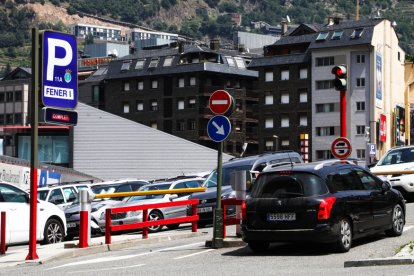 Dèficit d'aparcament públic a Andorra la Vella