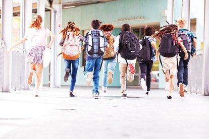 El material escolar dels estudiants costa entre 300 i 500 euros