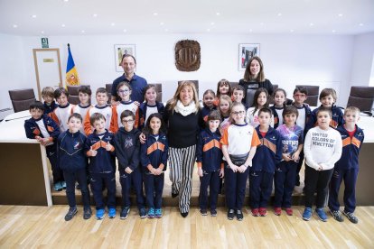 Els alumnes del Sant Ermengol de visita al comú
