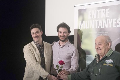 David Haro i Jaume Planella, amb mossèn Ramon Rossell