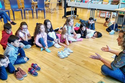 Contacontes a la biblioteca del Pas de la Casa