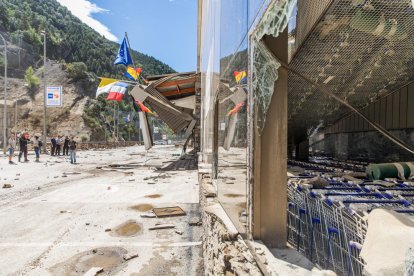 Esllavissada davant del Punt de Trobada