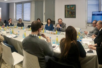 Josep Pintat amb els membres de la CEA