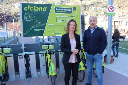 Demòcrates aposta per la mobiiltat elèctrica