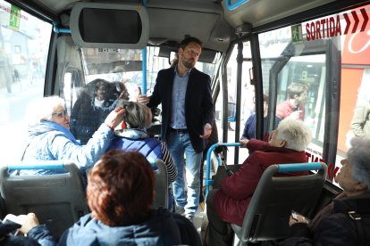Pere López ha pujat a un autobús urbà aquest migdia