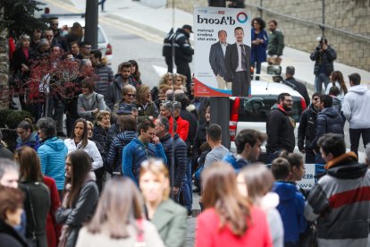 Votants durant la jornada d'avui