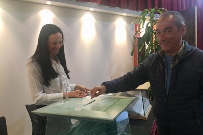 El subsíndic Joan Gabriel ha votat al comú de la Massana