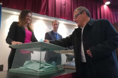 Joan Carles Camp, segon de la llista nacional de terceravia, ha votat a la Massana