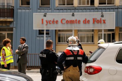 Desallotjat el Lycée per una falsa fuita de gas