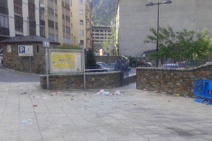 L'oposició exigeix que el comú faci accions contra el consum d'alcohol