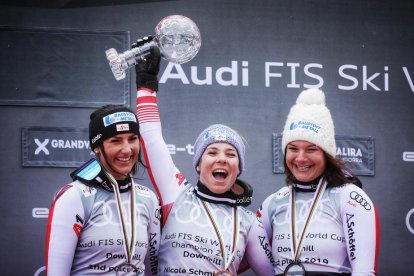 Nicole Schmidhofer guanya la general de la Copa del Món de descens al Tarter