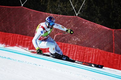 Dominik París guanya el Globus de Cristall en súper gegant