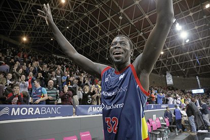 Landing Sanè torna al MoraBanc per suplir Stevic