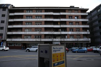 Llogaters d'un edifici dels Miró denuncien increments abusius