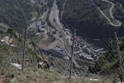 La millora de la carretera amb França s'encalla