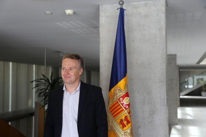 L'A veu suficient que els polítics declarin els seus béns però que no sigui públic