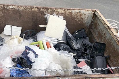 El relleu del plàstic