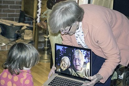 Fer-se gran a les xarxes socials