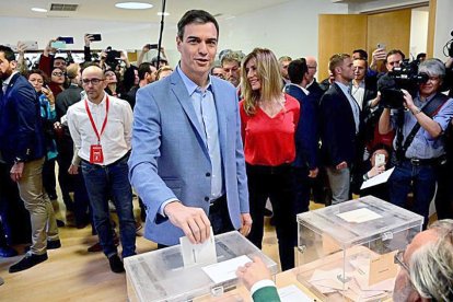 El PSOE venç però necessita diferents pactes per governar