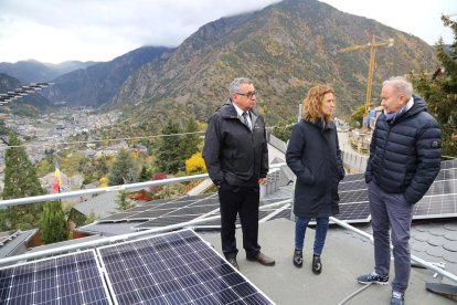 Primera llar que té plaques fotovoltaiques d'autoconsum