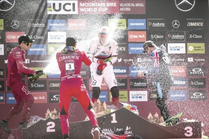 Bruni s'imposa amb autoritat en el descens