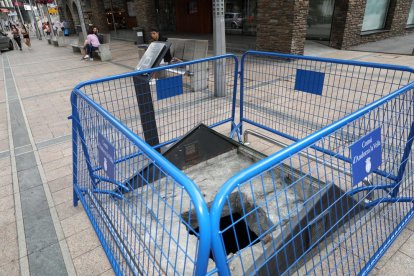 Quatre detinguts per colar-se a l'antiga presó de la capital