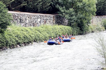 El ràfting de festa major es pot fer amb l'aigua justa, gràcies a l'ajuda oferta per FEDA